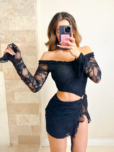 Lace ruffle mini dress black: